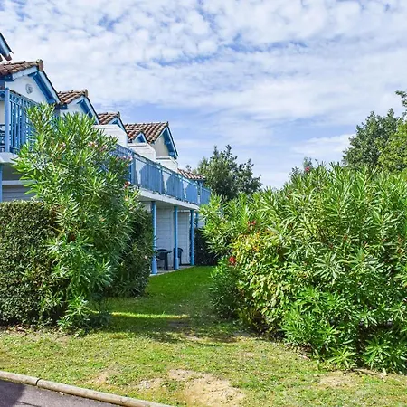 Stunning In With 1 Bedrooms And Outdoor Swimming Pool