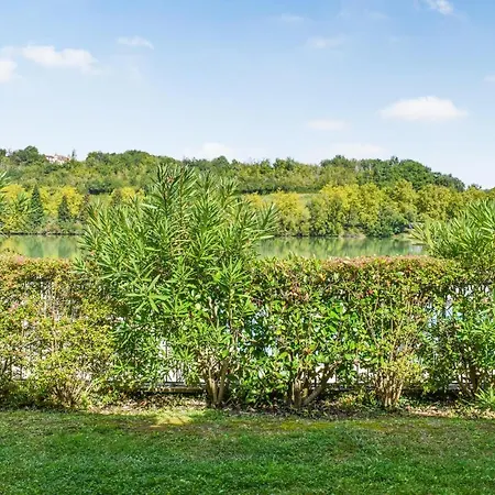 Stunning In With 1 Bedrooms And Outdoor Swimming Pool